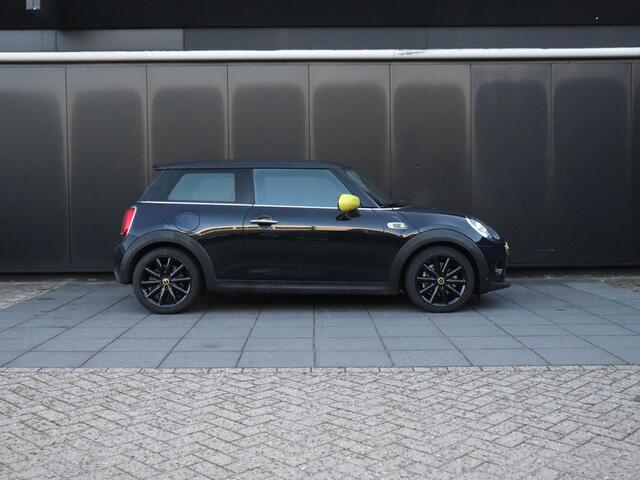 Mini Electric cooper S 33 kWh | LEDER | PANO-DAK | CAMERA | H&K | HEAD-UP | CRUISE | NAVI | STOELVERW. |