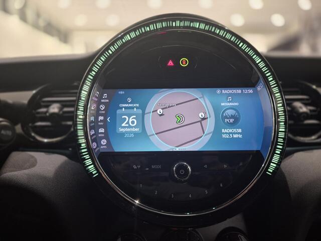 Mini Electric MINI Electric 33 kWh Navigatie | Leder interieur | Comfort stoelen | Apple/ Andriod | Dealer onderhouden |