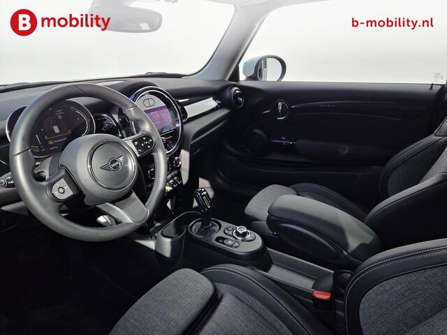 Mini Electric Camden Edition 33 kWh Warmtepomp SOH 99% Snelladen NL Auto! | Sportstoelen | Stoelverwarming | LED | Driving Assist. | DAB