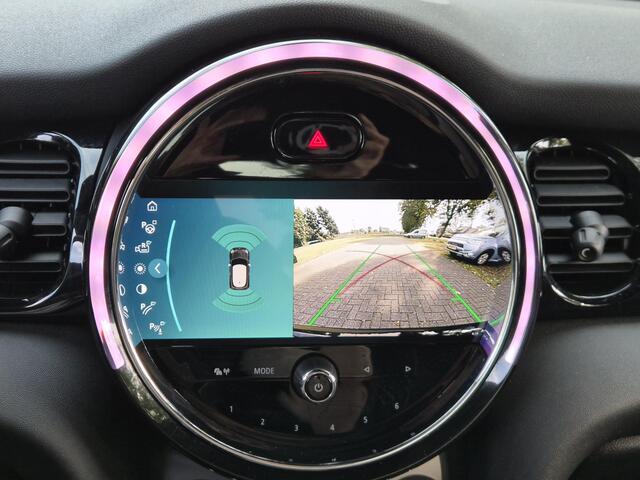 Mini Electric Classic 33 kWh / SOH 96% / Dealer onderhouden / Stoelverwarming / Achteruitrijcamera / CCS snelladen / Cruise control / Appel Carplay Android Auto / Climate control / Parkeersensoren voor en achter / – foto 5