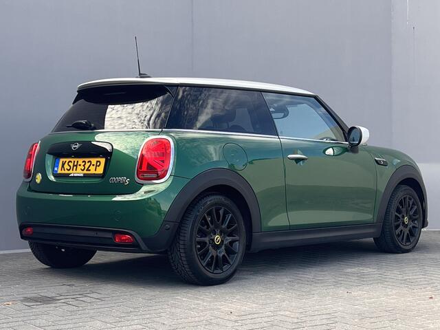 Mini Electric Cooper SE 33 kWh / Dealer onderhouden / Accu SoH 100 % / Leder / CCS snel laden / Navigatie / Apple Carplay Android / LM wielen & All Season banden / – foto 3