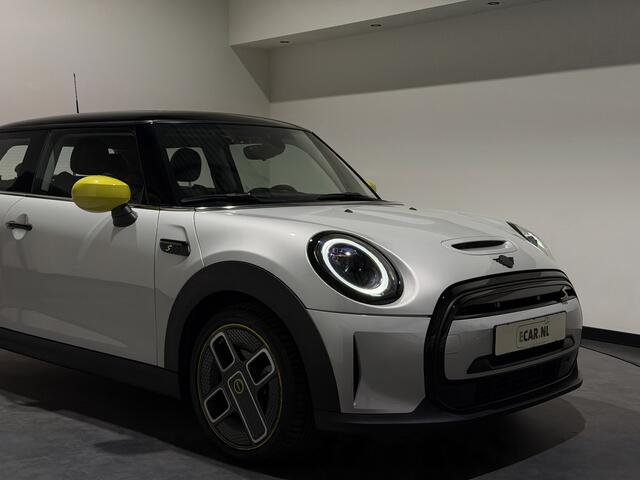 Mini Electric MINI Yours 33 kWh | SOH 95,3% | Panoramadak | Voorstoelen verwarmd | Apple CarPlay - Android Auto – foto 10