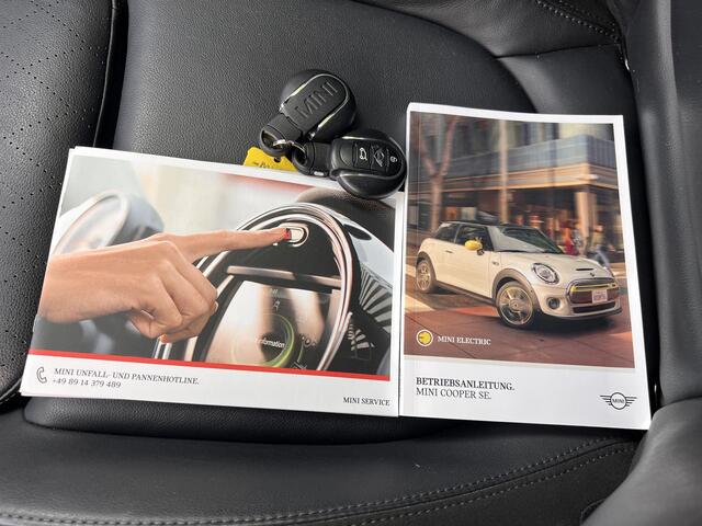 Mini Electric Cooper SE 33 kWh / Accu SoH 97 % / CCS snel laden / HUD / Navigatie / Apple Carplay Android / Climate Control / 16" LM wielen / – foto 8