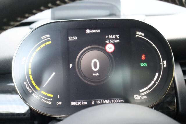 Mini Electric Yours 33 kWh | 39.600km | Leder | Sportstoelen | Panormadak | Harman/kardon – foto 4
