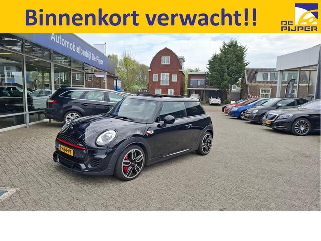 Mini John Cooper Works Mini 2.0 Chili 232 PK Wired | Vol | Onderh.historie | Pano.dak | Nav | Stoelverw | LED / Xenon