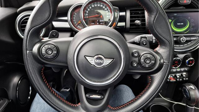 Mini John Cooper Works Mini 2.0 Chili 232 PK Wired | Vol | Onderh.historie | Pano.dak | Nav | Stoelverw | LED / Xenon