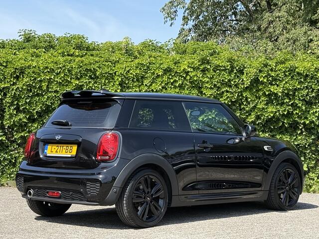Mini John Cooper Works Mini 1.5 | Dalston Edition | JCW uitvoering | JCW Sportstoel. | Comfort Access.