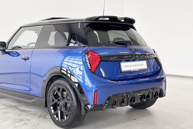 Mini John Cooper Works 3-deurs S Cooper Uitvoering Pakket M Aut.