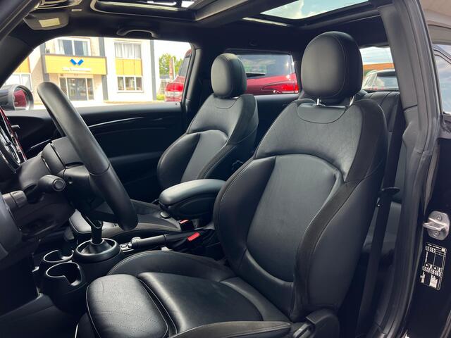 Mini John Cooper Works Mini 1.5 Cooper PANO | STUURWIEL VERW | STOELVERW | KEYLESS | DEALER ONDERH | SFEERVERL |