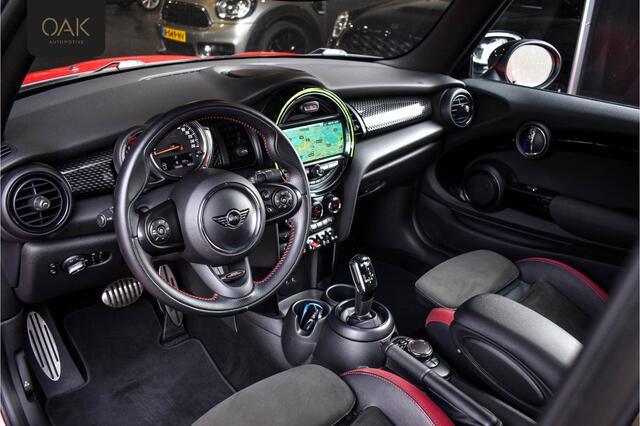 Mini John Cooper Works Cabrio 2.0 S Aut. | JCW-Trim | Navigatie | Alcantara | Camera | 17"LM | Chili Red