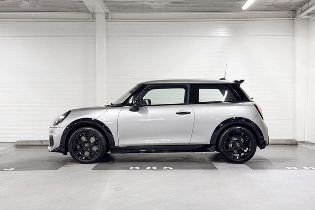 Mini John Cooper Works 3-deurs C Cooper | John Cooper Works uitvoering | 17" JCW Sprint Spoke Black