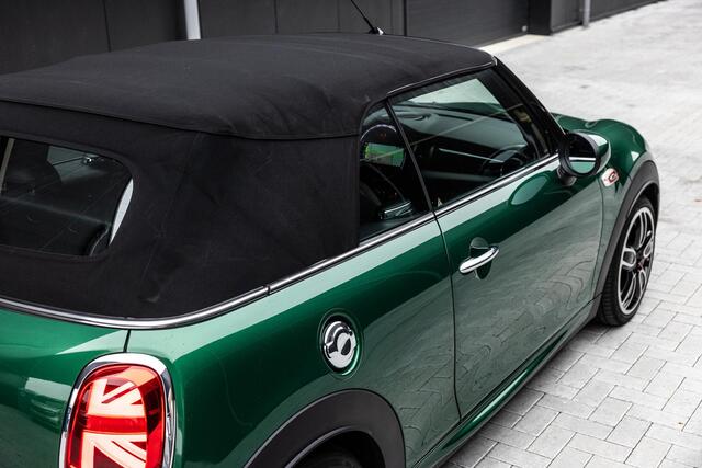 Mini John Cooper Works Mini Cabrio 2.0 Chili | 231pk | Harman/Kardon | Adaptieve Cruise Control | Sfeerverlichting | Sportstoelen | Union Jack Achterlichten | HUD | Groot Navigatie |