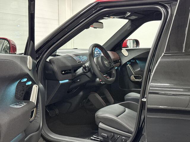 Mini John Cooper Works Aceman JCW | John Cooper Works Uitvoering | Pakket XL | 19" JCW Strive Spoke 2-tone