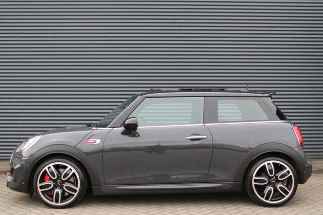 Mini John Cooper Works Mini 2.0 JCW-Pack 231PK Panoramadak Vol-Leder Harmon Kardon