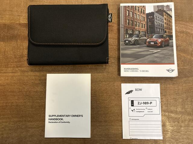 Mini John Cooper Works Mini 1.5 JCW Pack, Navi, Carplay, Sportstoelen, NL-auto