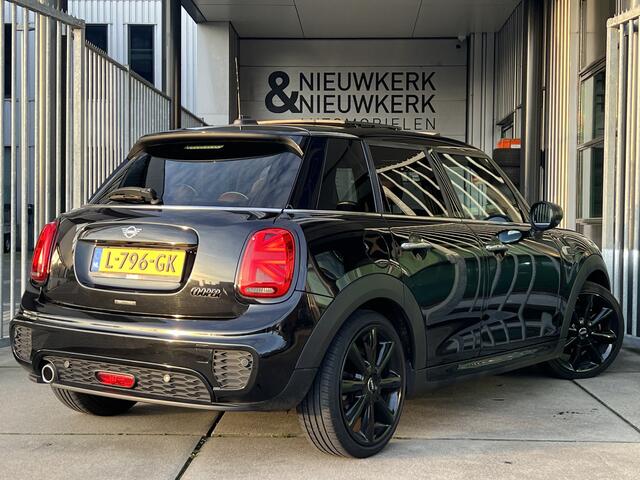 Mini John Cooper Works Mini 1.5 Cooper Pack | AUTOMAAT | LEDER | SCHUIF/KANTELDAK | CARPLAY/ANDROID | NAVI | CRUISE CONTROL | PDC V+A | CLIMATE CONTROL | LMV 18'' | STOELVERWARMING | KEYLESS | BLUETOOTH