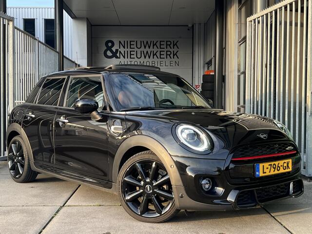 Mini John Cooper Works Mini 1.5 Cooper Pack | AUTOMAAT | LEDER | SCHUIF/KANTELDAK | CARPLAY/ANDROID | NAVI | CRUISE CONTROL | PDC V+A | CLIMATE CONTROL | LMV 18'' | STOELVERWARMING | KEYLESS | BLUETOOTH