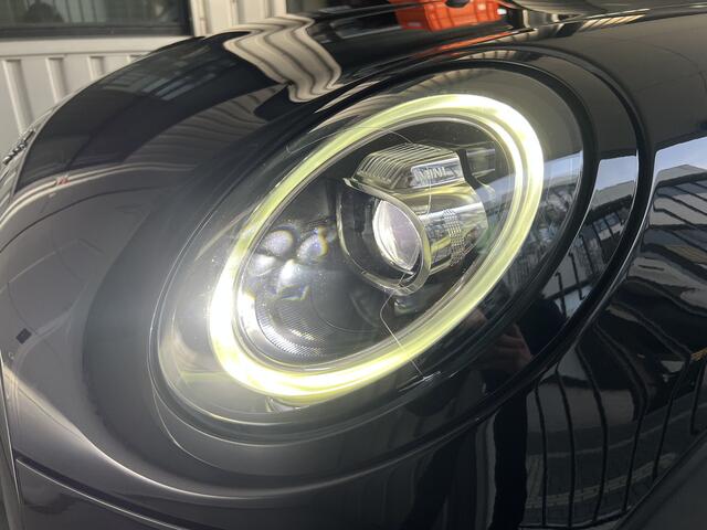 Mini John Cooper Works Mini 1.5 Cooper Pack | AUTOMAAT | LEDER | SCHUIF/KANTELDAK | CARPLAY/ANDROID | NAVI | CRUISE CONTROL | PDC V+A | CLIMATE CONTROL | LMV 18'' | STOELVERWARMING | KEYLESS | BLUETOOTH