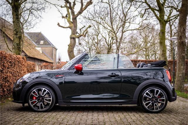 Mini John Cooper Works Mini Cabrio 2.0 Harman Kardon HUD 18" Leder