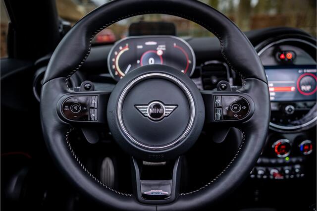 Mini John Cooper Works Mini Cabrio 2.0 Harman Kardon HUD 18" Leder