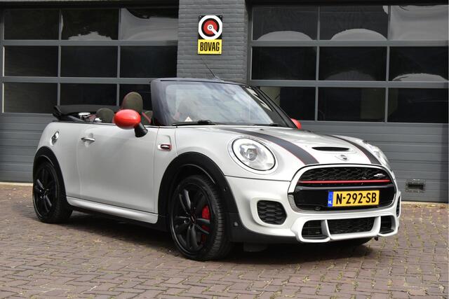 Mini John Cooper Works Cabrio Mini 2.0 Chili