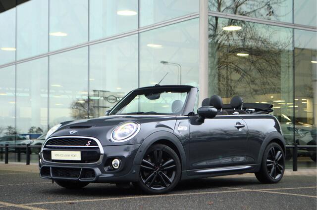Mini John Cooper Works Cabrio S Cooper Automaat / Sportonderstel / LED / Harman-Kardon / Comfortstoelen / Stoelverwarming / Airconditioning / Cruise Control / Navigatie