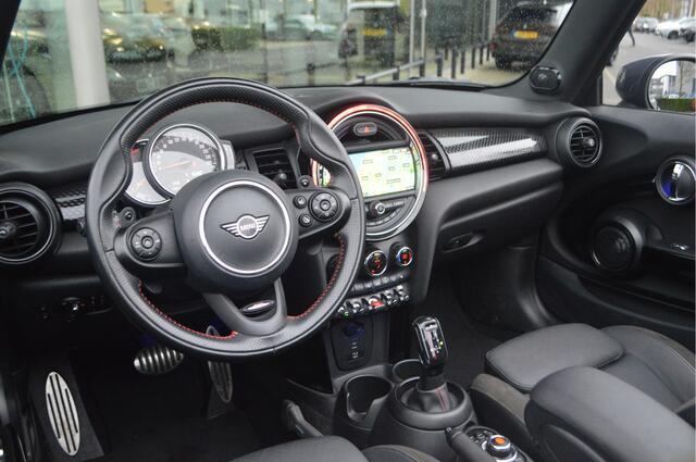 Mini John Cooper Works Cabrio S Cooper Automaat / Sportonderstel / LED / Harman-Kardon / Comfortstoelen / Stoelverwarming / Airconditioning / Cruise Control / Navigatie