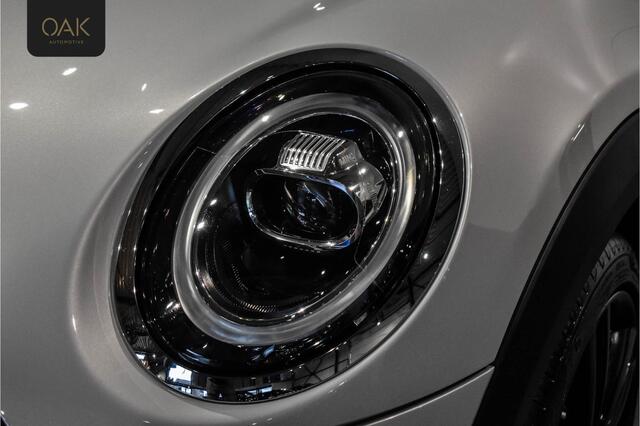 Mini John Cooper Works Mini 1.5 | JCW-Trim | Navigatie | Half Leder | LED | PDC | 17"LM | NL Auto | White Silver