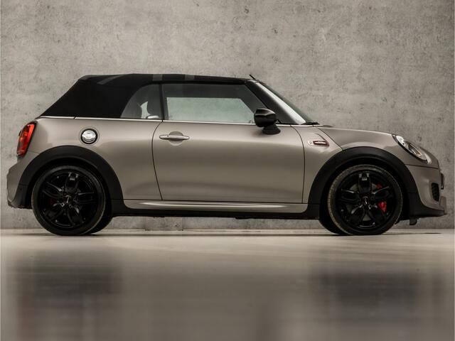 Mini John Cooper Works S Cabriolet 2.0 Cooper Chili 232Pk Automaat (GROOT NAVI, HEAD-UP DISPLAY, HARMAN/KARDON, CAMERA, STOELVERWARMING, KEYLESS, LED KOPLAMPEN, NIEUWSTAAT)