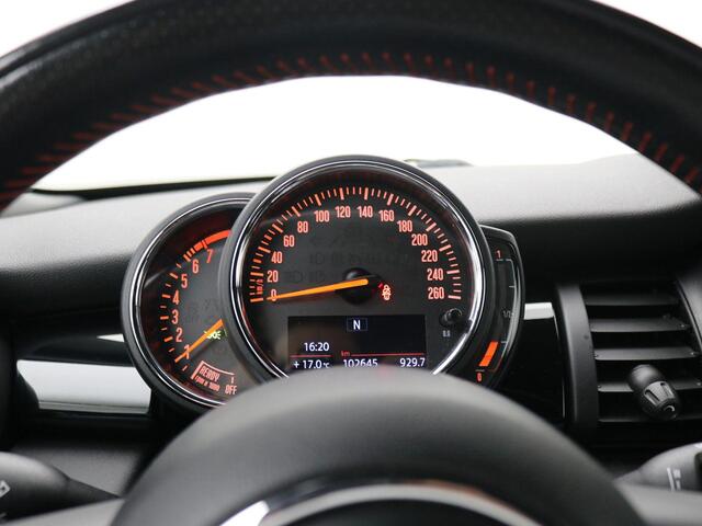 Mini John Cooper Works Mini 1.5 Business JCW / Navigatie / Cruise Control / All Seasonbanden / John Cooper Works Uitgevoerd / Airco Climate Control / LMV / Onderhoudshistorie Bekend / NL auto /