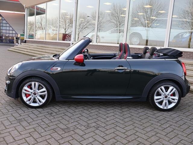 Mini John Cooper Works Mini Cabrio 2.0 JCW 231 PK REBEL GREEN | JCW STOELEN | ADAPTIVE CRUISE | ORIG. NL