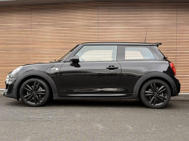 Mini John Cooper Works Mini 1.5 Cooper Dalston Navi / Clima / Carplay / Spoiler / Cruise