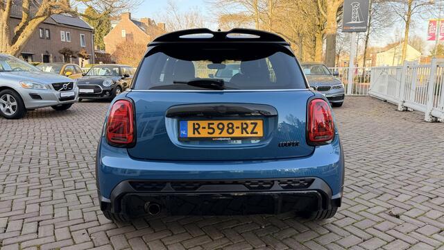 Mini John Cooper Works Mini 1.5 Cooper | Volledig MINI geserviced |