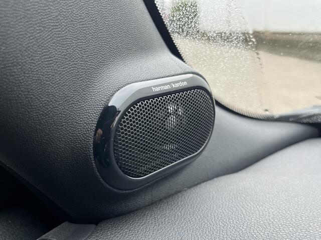 Mini John Cooper Works Mini Cabrio 2.0 Chili | Navi/Adapt.Cruise/Clima/Camera/Stoelverwarming/18"/Harman Kardon/Windscherm/Apple CarPlay-Android Auto