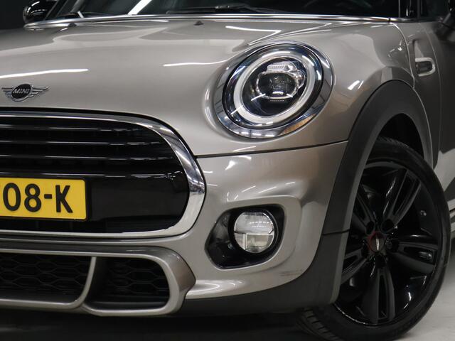 Mini John Cooper Works Mini 1.5 JCW [APPLE CARPLAY, ANDROID AUTO, CRUISE CONTROL, PDC ACHTER, AUTOMATISCHE AIRCO, LICHTMETALEN VELGEN, LED KOPLAMPEN, NIEUWSTAAT]
