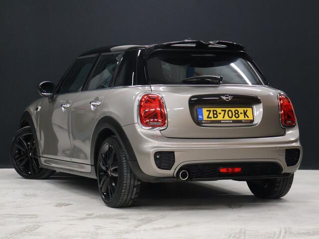 Mini John Cooper Works Mini 1.5 JCW [APPLE CARPLAY, ANDROID AUTO, CRUISE CONTROL, PDC ACHTER, AUTOMATISCHE AIRCO, LICHTMETALEN VELGEN, LED KOPLAMPEN, NIEUWSTAAT]