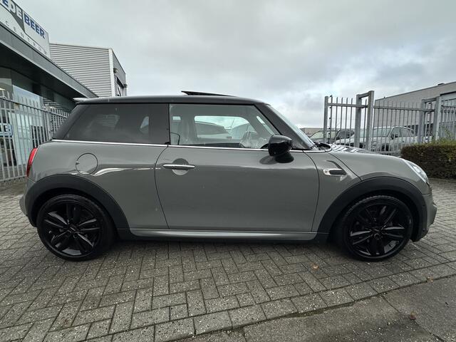 Mini John Cooper Works 1.5 JCW Pano-Dak | Stoelverw. | LED | Sfeerverlichting |