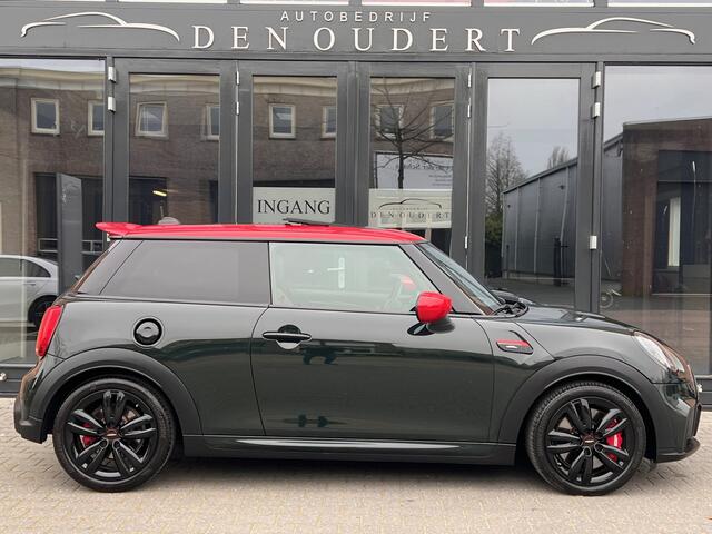 Mini John Cooper Works Mini 2.0 JCW AUT. PANO/CARPLAY/LEDER CHESTER