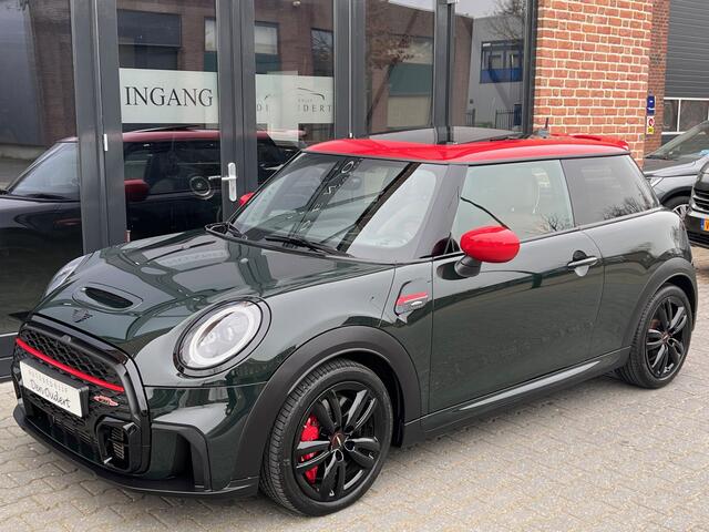 Mini John Cooper Works Mini 2.0 JCW AUT. PANO/CARPLAY/LEDER CHESTER