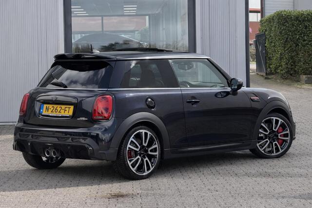 Mini John Cooper Works Mini 2.0 Essential | NL-Auto/Leder/Pano-schuifdak/Camera/