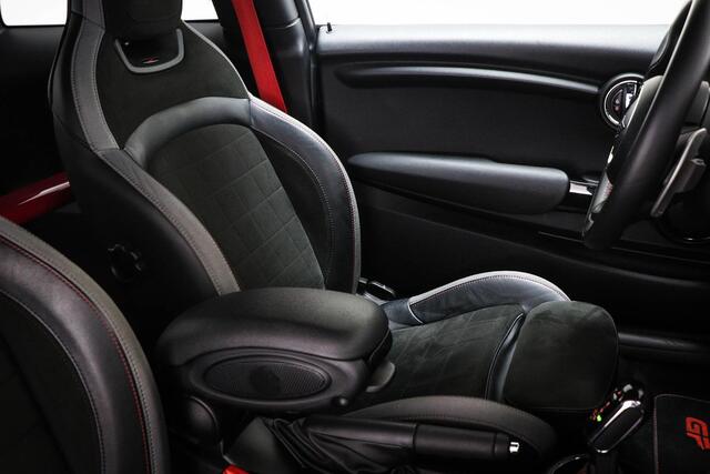Mini John Cooper Works Mini 2.0 GP Pink Edition | COMFORT PACK | DAB | APPLE | DRAADLOZE LADER | NAVIGATIE