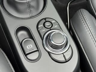 mini-john-cooper-works-mini-cabrio-