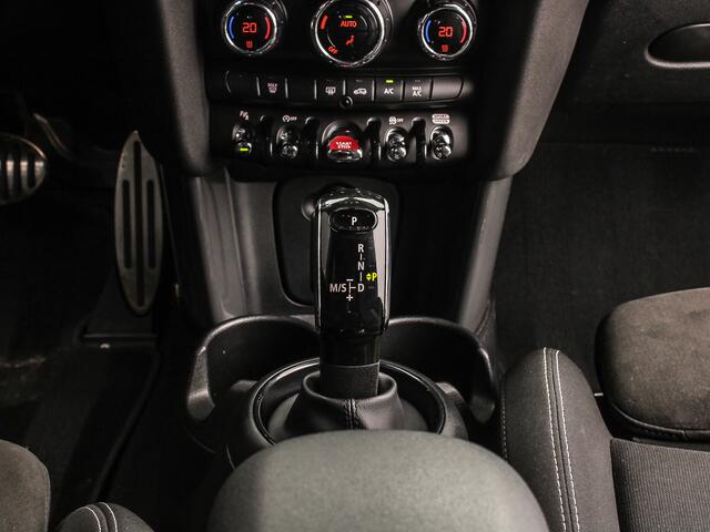 Mini John Cooper Works 136PK Automaat Cooper | HARMAN KARDON | MINI CONNECTED XL | LED KOPLAMPEN | KEYLESS |