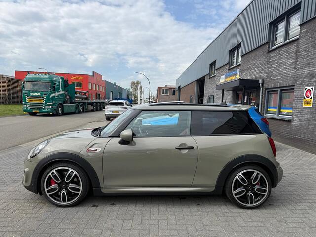 Mini John Cooper Works Mini 2.0 Chili | 1E EIGENAAR | 12MND GARANTIE | 230PK | PANO | ACC | CARPLAY | LED | HEAD-UP | NAVI | DAB |