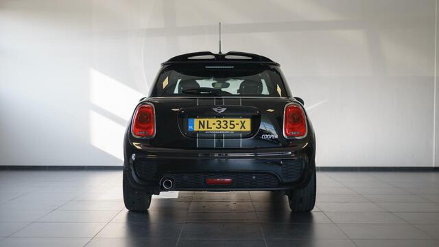 Mini John Cooper Works 1.5 Kings Cross | JCW | Navi | Keyless | PDC | HK
