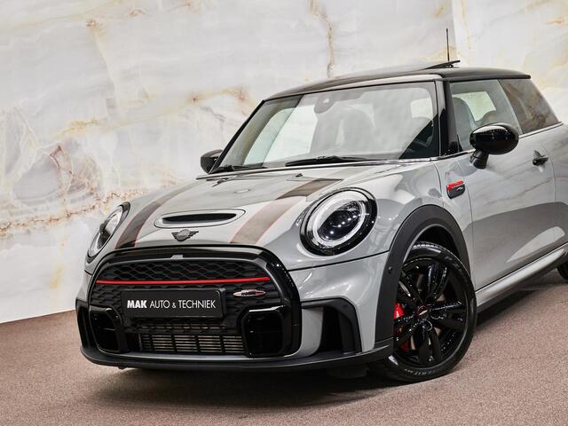 Mini John Cooper Works 2.0 Cooper pano, HUD, H/K, DCC, keyless, ACC, LED, navi+, NP60k