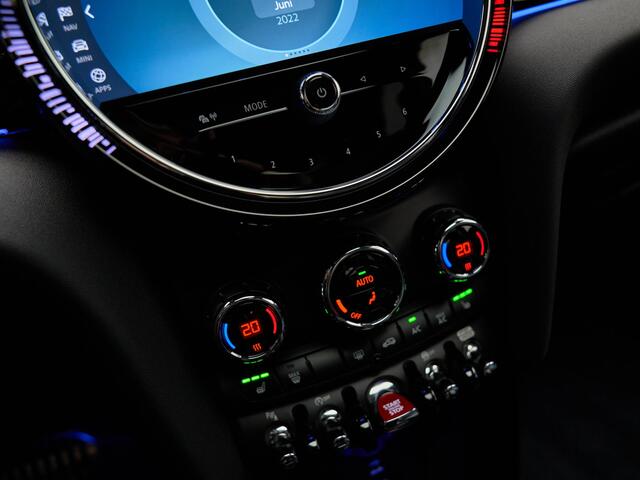 Mini John Cooper Works 2.0 Cooper pano, HUD, H/K, DCC, keyless, ACC, LED, navi+, NP60k