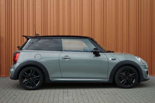 Mini John Cooper Works JCW 1.5 Aut. NL AUTO Sportstoelen Carplay Navi Sfeer