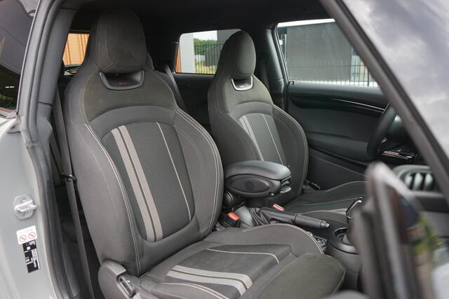 Mini John Cooper Works JCW 1.5 Aut. NL AUTO Sportstoelen Carplay Navi Sfeer