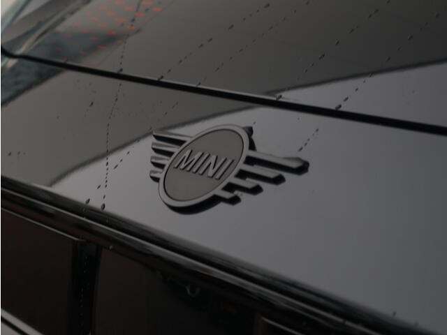 Mini John Cooper Works 3-Deurs JCW XL 54.2 kWh | Comforttoegang | Panoramadak | Elektr. Stoelen | Harman Kardon | Head-Up | Driving Assistant Plus | 18"LM |